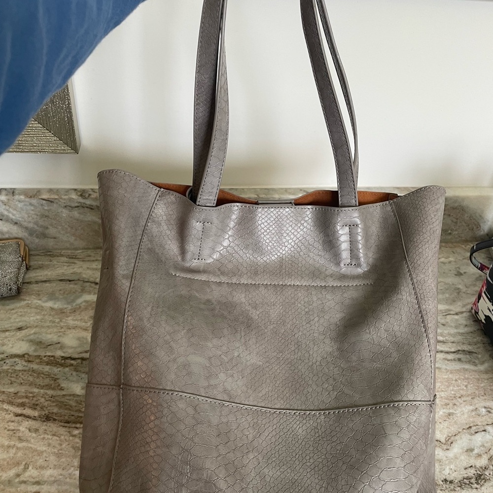 Elegant Gray Tote Bag